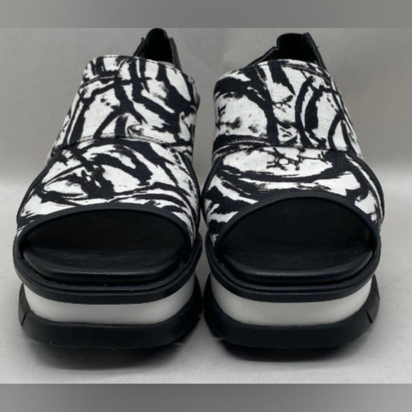 Sorel Black White Joanie III Slingback Wedge Sandals Size 6 NWOT MSRP $129.95 - Picture 4 of 11